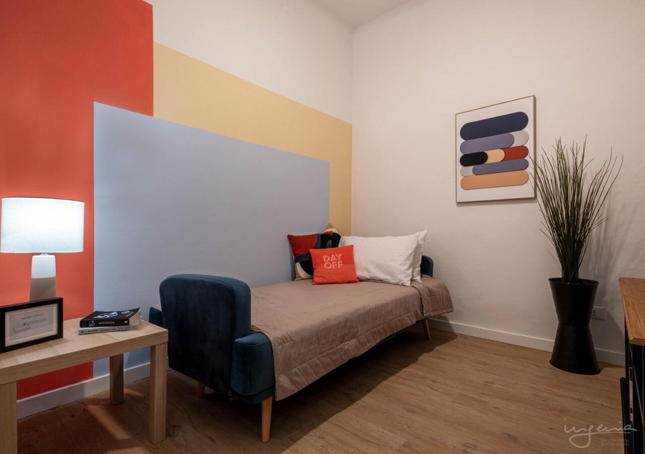 The Urban Blue, Superior Apartment Near Lungarni بيزا المظهر الخارجي الصورة